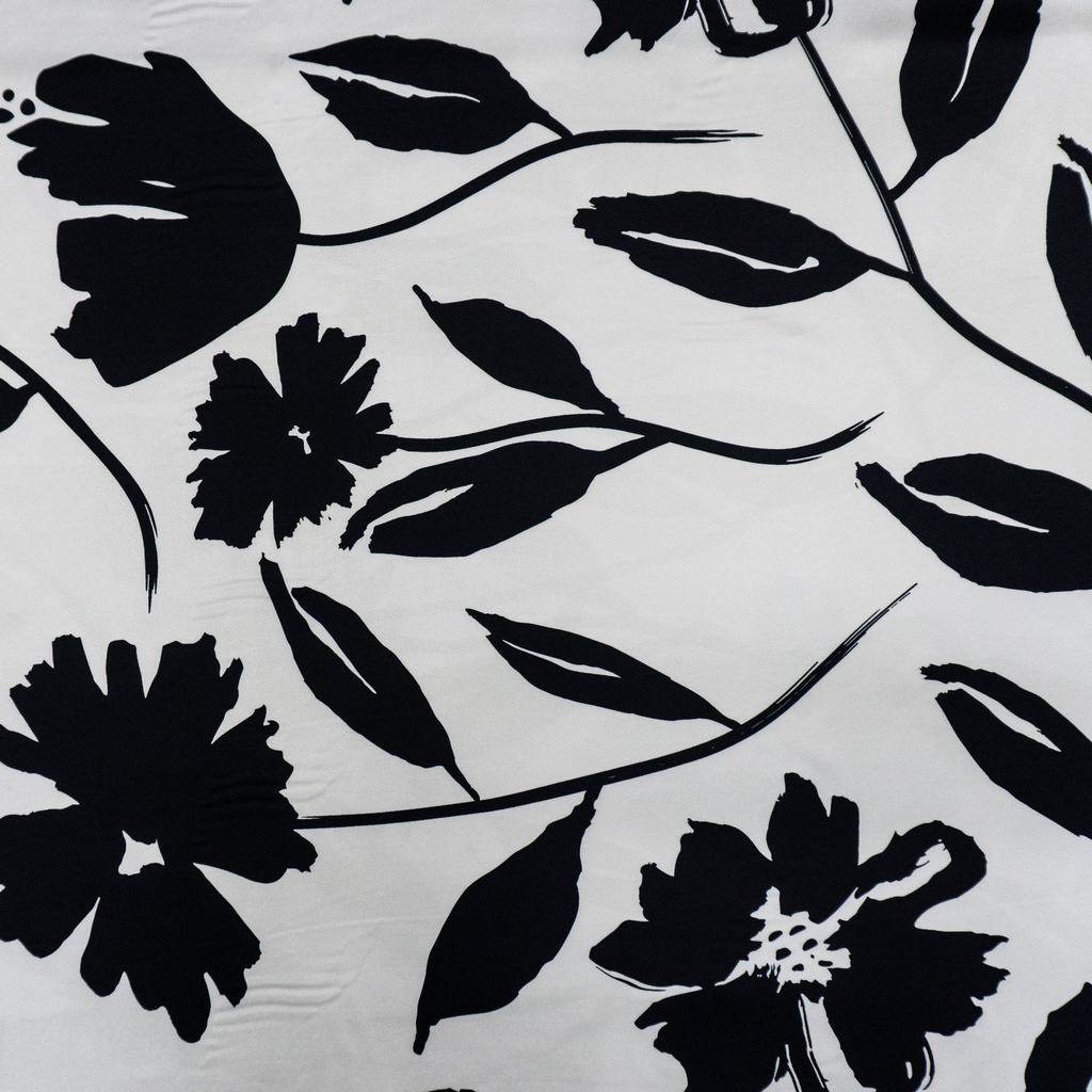 0635F10231.jpg 150CM PRINTED ARMANI SATIN 32 BOLD FLOWER - Image 1