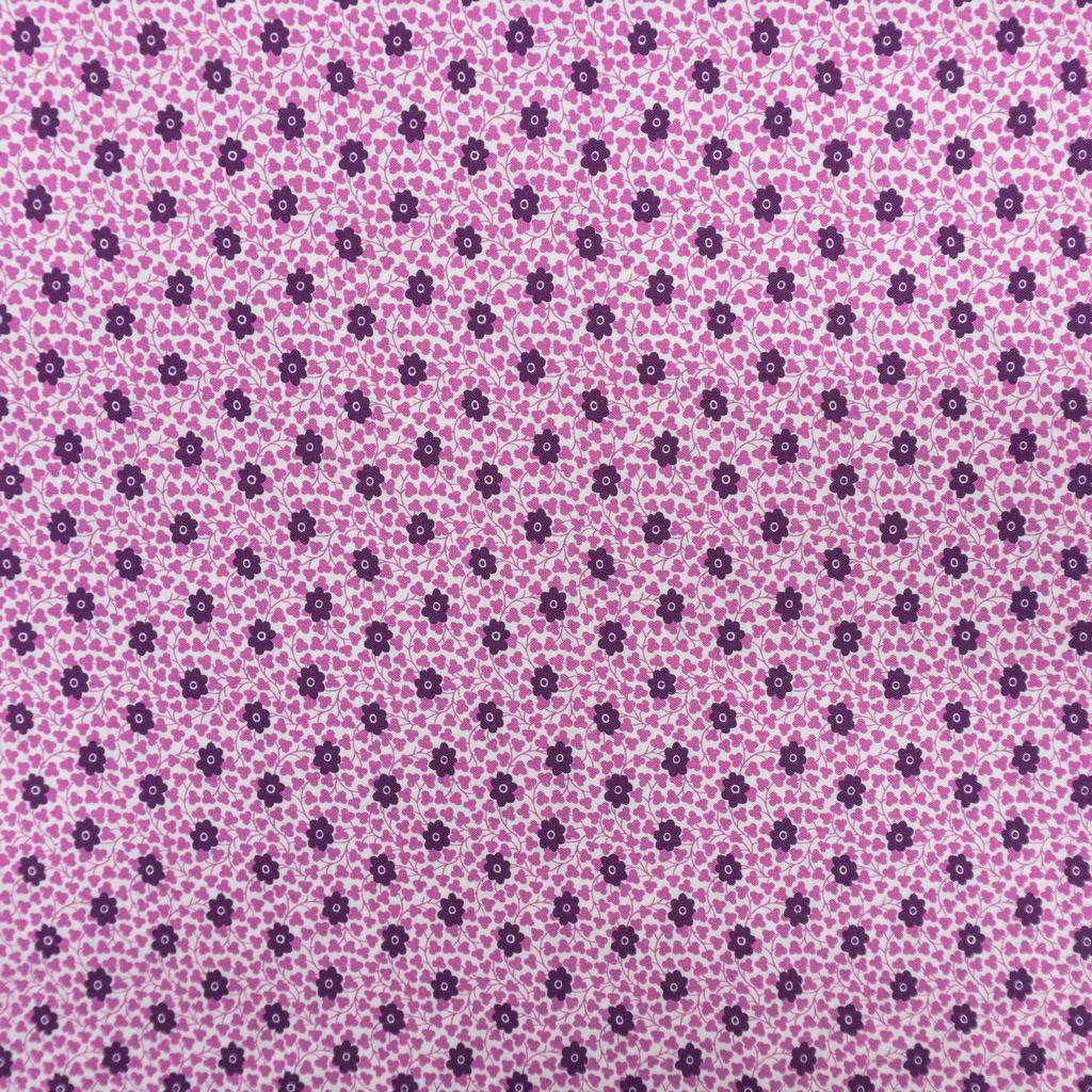 24362D15F140231.jpg LIBERTY 100% COTTON QUILTING 1041 chelsea flower b - Image 1