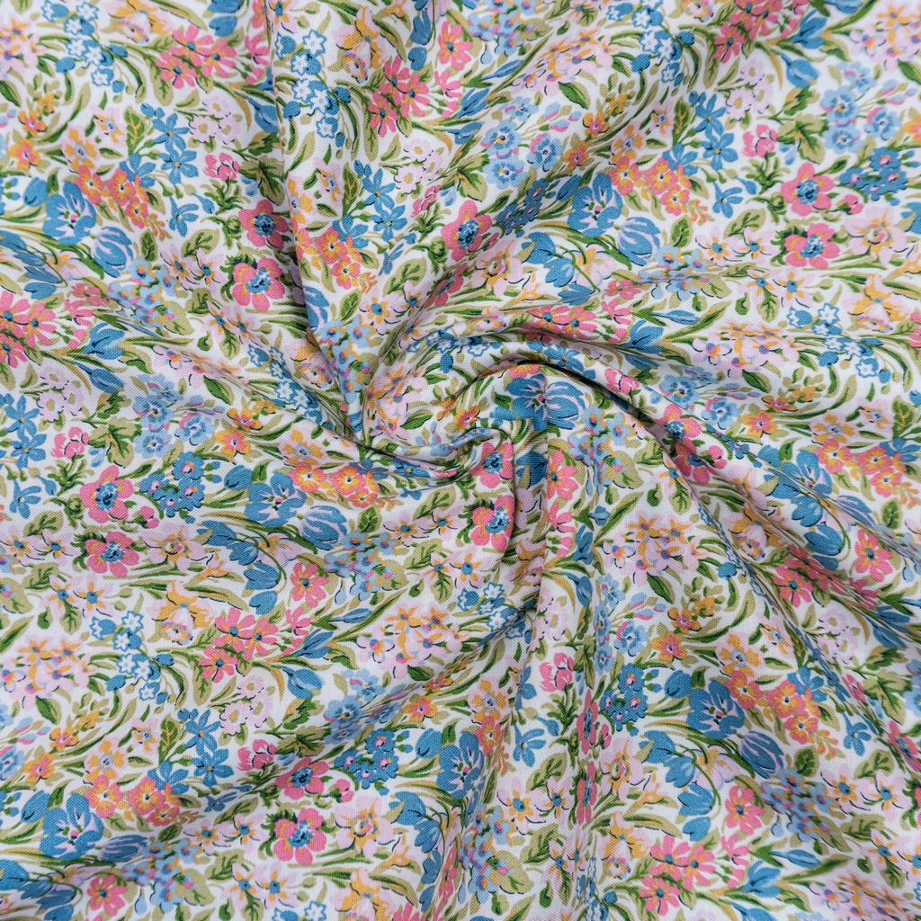 24362D15F144232.jpg LIBERTY 100% COTTON QUILTING 1098 kew blooms a - Image 2