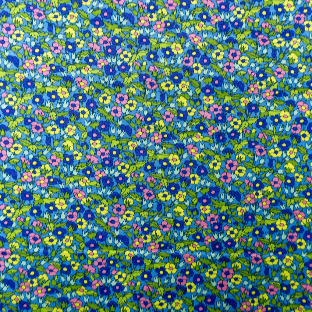 24362D15F19231.jpg LIBERTY 100% COTTON QUILTING 1030 PICCADILY POPPY D - Image 1