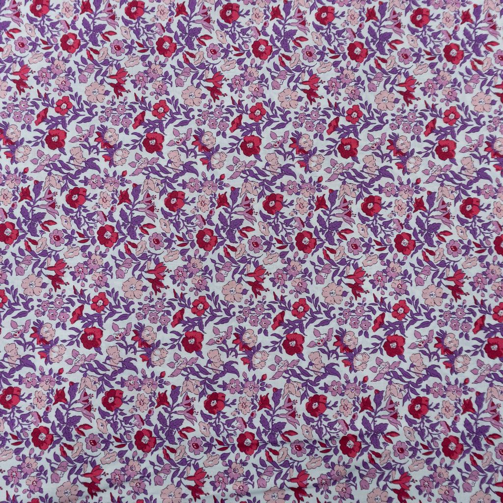 24362D15F96231.jpg LIBERTY 100% COTTON QUILTING 949 MAMIE FLOWER A - Image 1