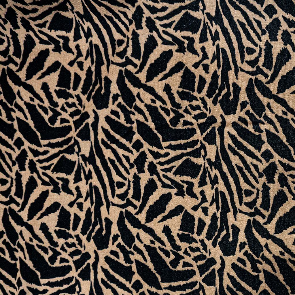 28652D125F2231.jpg CASHMERE BRUSHED PTD GIRAFFE (150CM)(BLACK) - Image 1
