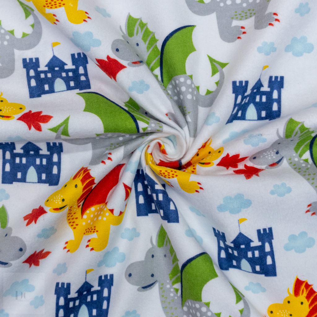 30332D15F18232.jpg CRAFT FLANNEL DRAGONS AND CASTLES - Image 2