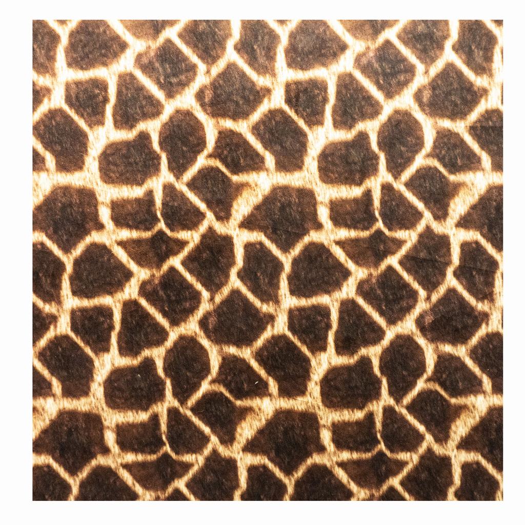 VVST5FG231.jpg VELVET SCATTER UPHOLSTERY ALL OVER 140CM-GIRAFFE SKIN - Image 1