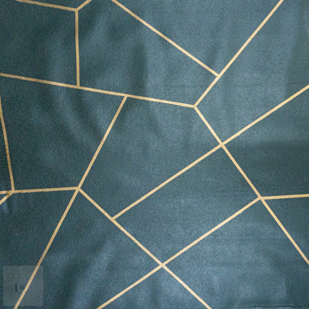 FBT5F368231.jpg FANTASTIK PVC TABLE COVER (137CM) - Image 1